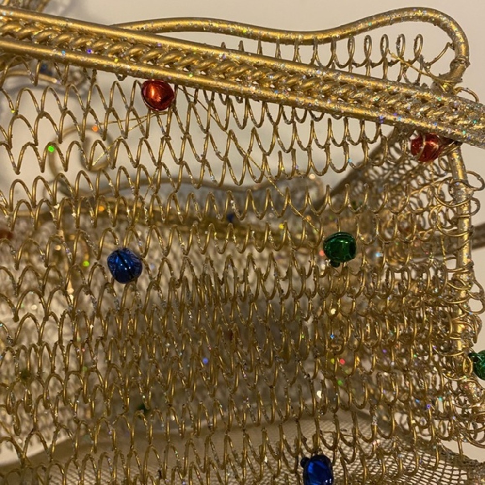 GOLD WIRE REINDEER BASKET WITH HANDLE NEW WITHOUT TAGS - Picture 8 of 10
